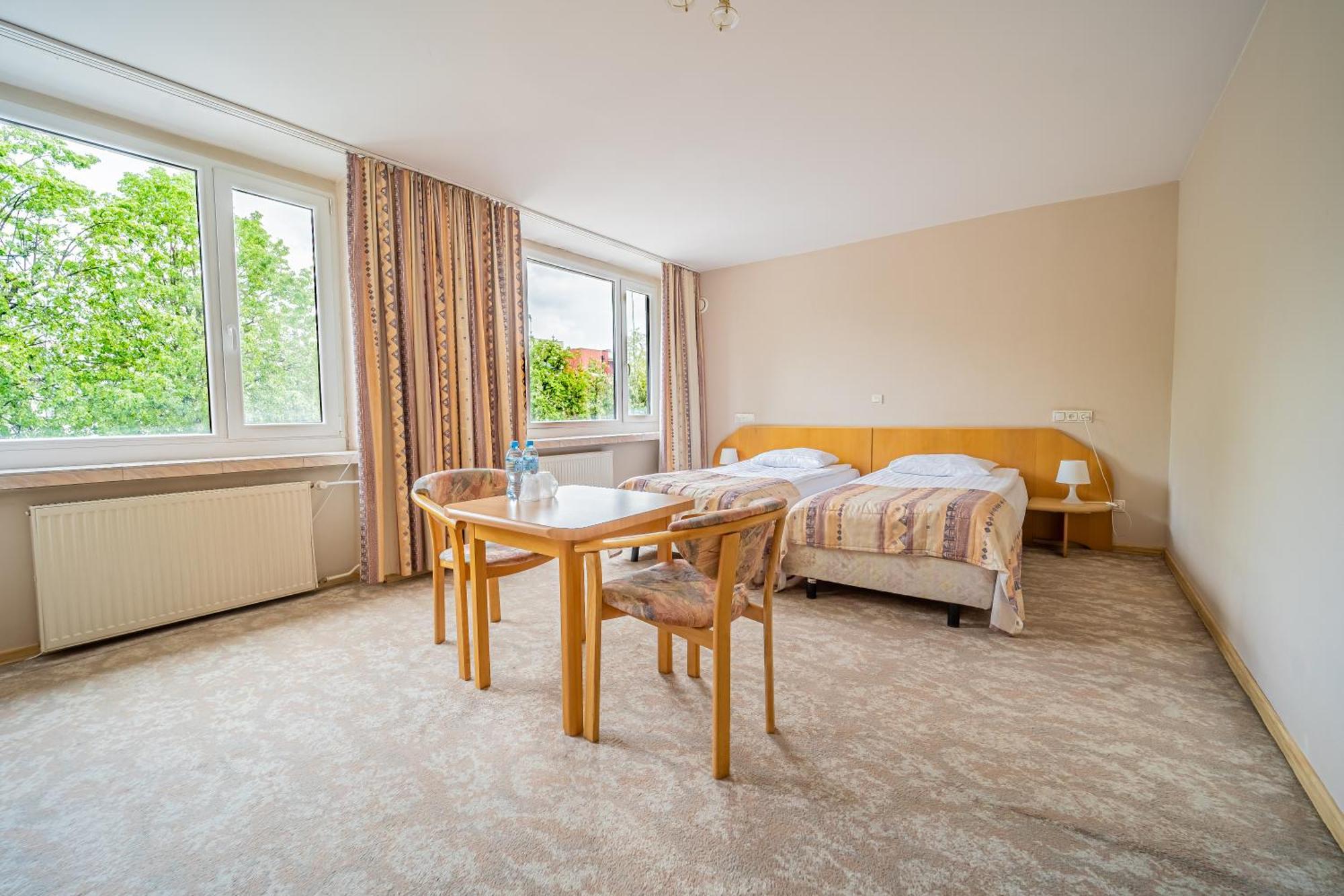 Hotel Mazowiecki Lodz Екстер'єр фото